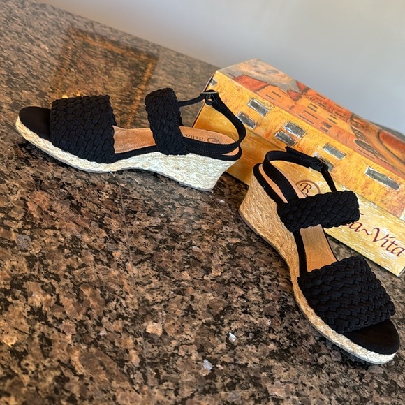 Bella Vita Mariela black suede espadrilles 2” wedge sandal NIB 6.5 - Picture 5 of 10